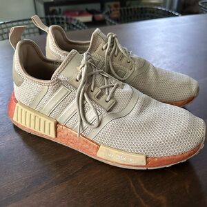 Adidas NMD_R1 SHOES - Wonder Beige / Putty Grey / Crystal Sand /